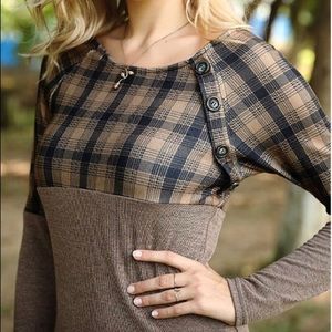 💰⬇️PRICE DROP!⬇️💰 - 🛍NWT🛍 WOMEN’S Side Button Top - XL❣️